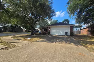 4703 Rumbling Canyon Ct, Katy, TX 77449 - Photo 2