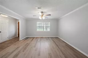 592 Florida Park, Conroe, TX 77302 - Photo 4