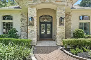 19 Harmony Links Pl, The Woodlands, TX 77382 - Photo 2