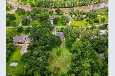 4508 County Road 502D, Sweeny, TX 77480 - Photo 26