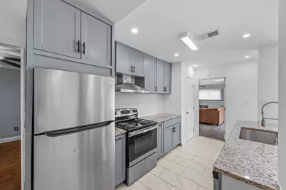 7506 Nightingale Circle, Texas City, TX 77591 - Photo 6