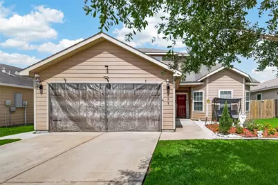 2085 Saras Way, Brookshire, TX 77423 - Photo 2