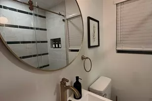 5844 Darling St, Houston, TX 77007 - Photo 2