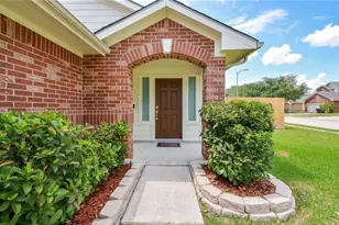 19111 Remington Manor Dr, Cypress, TX 77433 - Photo 2