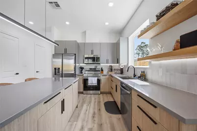 8102 Cannon Street #A, Houston, TX 77051 - Photo 6