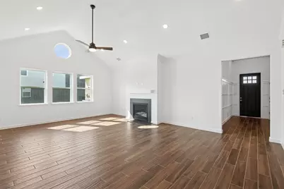 304 Boulden Court, Sealy, TX 77474 - Photo 6