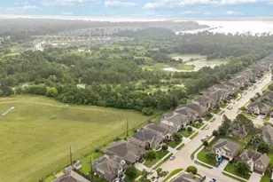 13721 Northline Lake Dr, Houston, TX 77044 - Photo 24