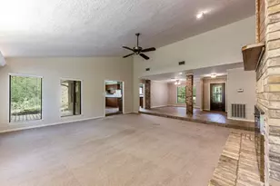 104 Oakview Cir, Huntsville, TX 77340 - Photo 8