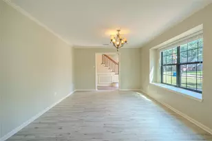 5938 Theall Rd, Houston, TX 77066 - Photo 8