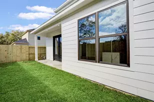 5310 Denmark St, Houston, TX 77028 - Photo 18