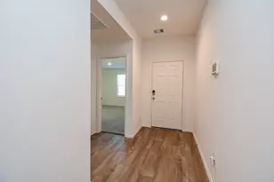 2827 Bur Lndg Ln, Rosenberg, TX 77469 - Photo 2