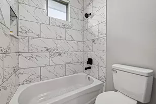 15038 Wunderlust Ln, Houston, TX 77069 - Photo 32