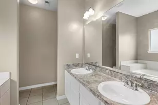 21131 Molasses Meadow Ln, Tomball, TX 77375 - Photo 18
