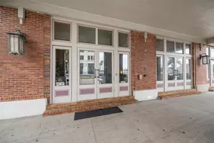 202 25th St, Galveston, TX 77550 - Photo 2