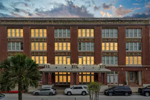 202 25th St, Galveston, TX 77550 - Photo 1