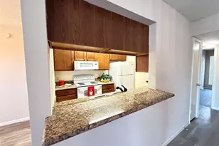 17401 Red Oak Dr, Houston, TX 77090 - Photo 6