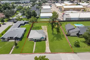 6234 Jefferson St, Houston, TX 77023 - Photo 2