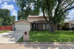 8606 Carriage Creek Dr, Houston, TX 77064 - Photo 1