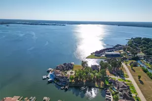 88 Lakeview Village, Conroe, TX 77356 - Photo 1