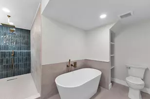 10722 Ella Lee Ln, Houston, TX 77042 - Photo 30