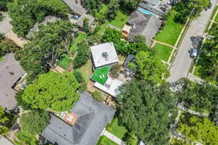 10722 Ella Lee Ln, Houston, TX 77042 - Photo 4