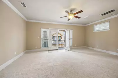 2611 Shady Woods Lane, Houston, TX 77008 - Photo 10