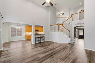 8310 Big Bend Dr, Sugar Land, TX 77479 - Photo 14