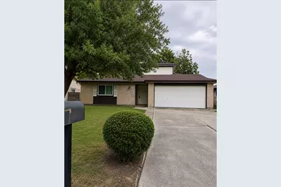 2042 Bridge Cross Lane, Houston, TX 77067 - Photo 2
