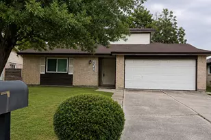 2042 Bridge Cross Ln, Houston, TX 77067 - Photo 2