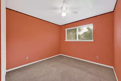 10406 Rocky Hollow Road, La Porte, TX 77571 - Photo 14