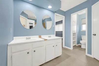 10406 Rocky Hollow Road, La Porte, TX 77571 - Photo 12