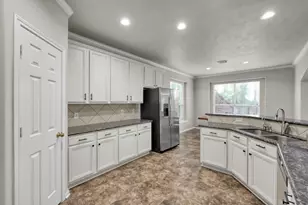 7 Ashworth Ct, The Woodlands, TX 77385 - Photo 14