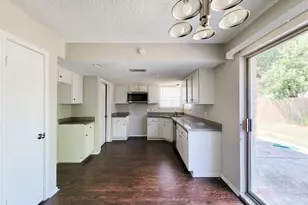 18402 Tall Cypress Dr, Spring, TX 77388 - Photo 6