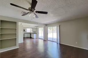 18402 Tall Cypress Dr, Spring, TX 77388 - Photo 10