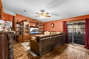 5912 Mesquite Dr, Orange, TX 77632 - Photo 6