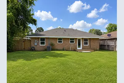 1705 E Martha Lane, Pasadena, TX 77502 - Photo 10