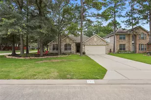 183 N Millport Cir, The Woodlands, TX 77382 - Photo 2