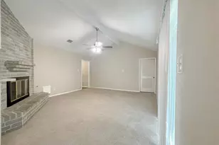 13 N Deerfoot Cir, The Woodlands, TX 77380 - Photo 8