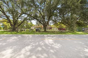 1450 Mesquite St, Houston, TX 77093 - Photo 2