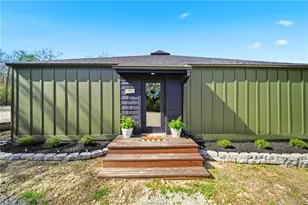 8052 Perry Ln, College Station, TX 77845 - Photo 18