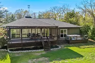 8052 Perry Ln, College Station, TX 77845 - Photo 4