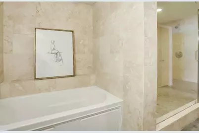 2000 Bagby Street #9420, Houston, TX 77002 - Photo 18