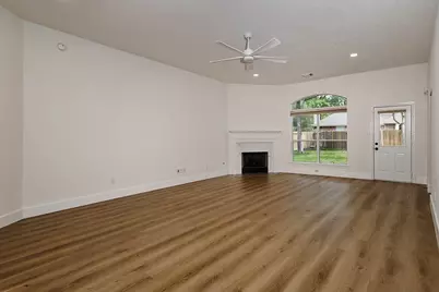 122 Abram, The Woodlands, TX 77382 - Photo 4