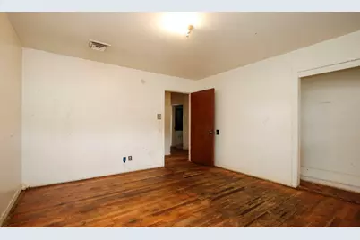 8215 Glencrest Street, Houston, TX 77061 - Photo 22