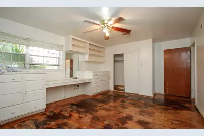 8215 Glencrest Street, Houston, TX 77061 - Photo 20