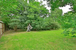 8215 Glencrest St, Houston, TX 77061 - Photo 34