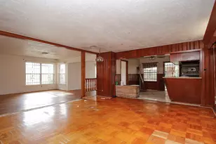 8215 Glencrest St, Houston, TX 77061 - Photo 12