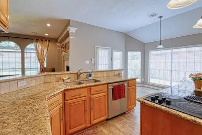 2123 Meadow Park Circle, Missouri City, TX 77459 - Photo 12