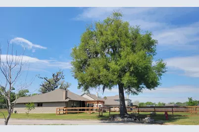 461 Twin Lakes Boulevard W, West Columbia, TX 77486 - Photo 8