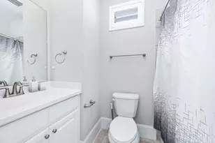 11027 Acorn Falls Dr, Houston, TX 77043 - Photo 26